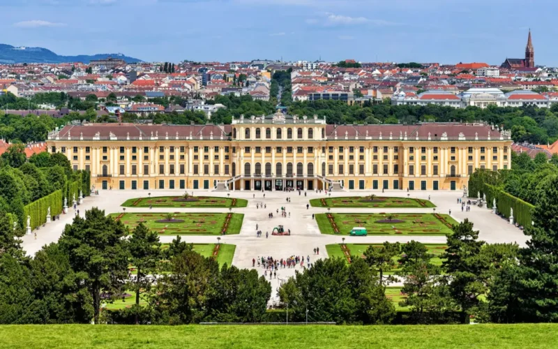 Schönbrunn palace top view